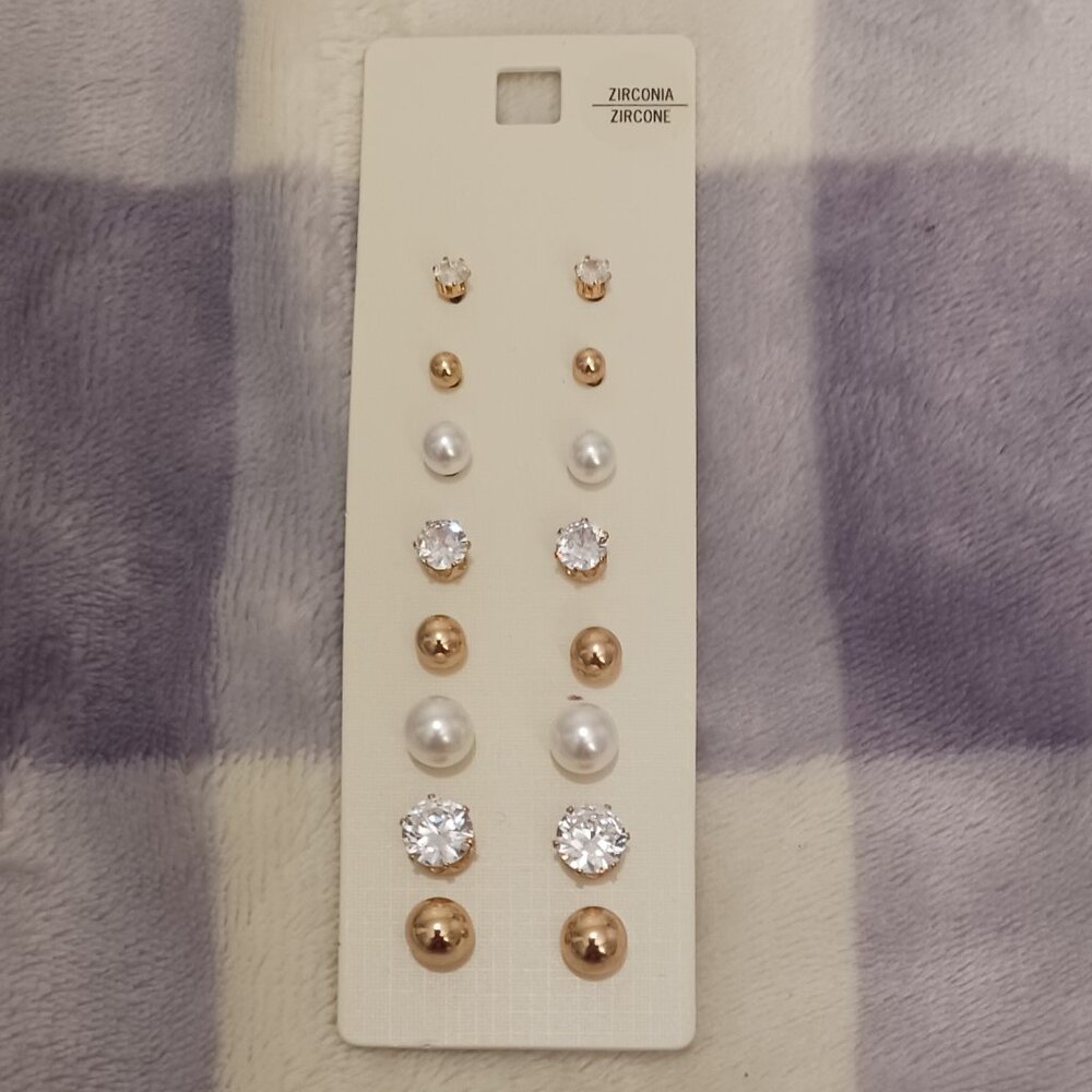 I Am Fashion Jewelry 8 Pair Stud Earring Set Gold Tone Pearl Cubic Zirconia